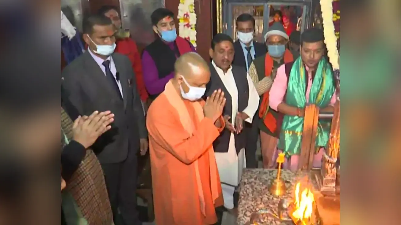 सारण में अगवा कर लायी गयी लड़की से करवाया जाता था ये काम, पुलिस रेड में बरामद 25 नाबालिग में दो बंगाल की