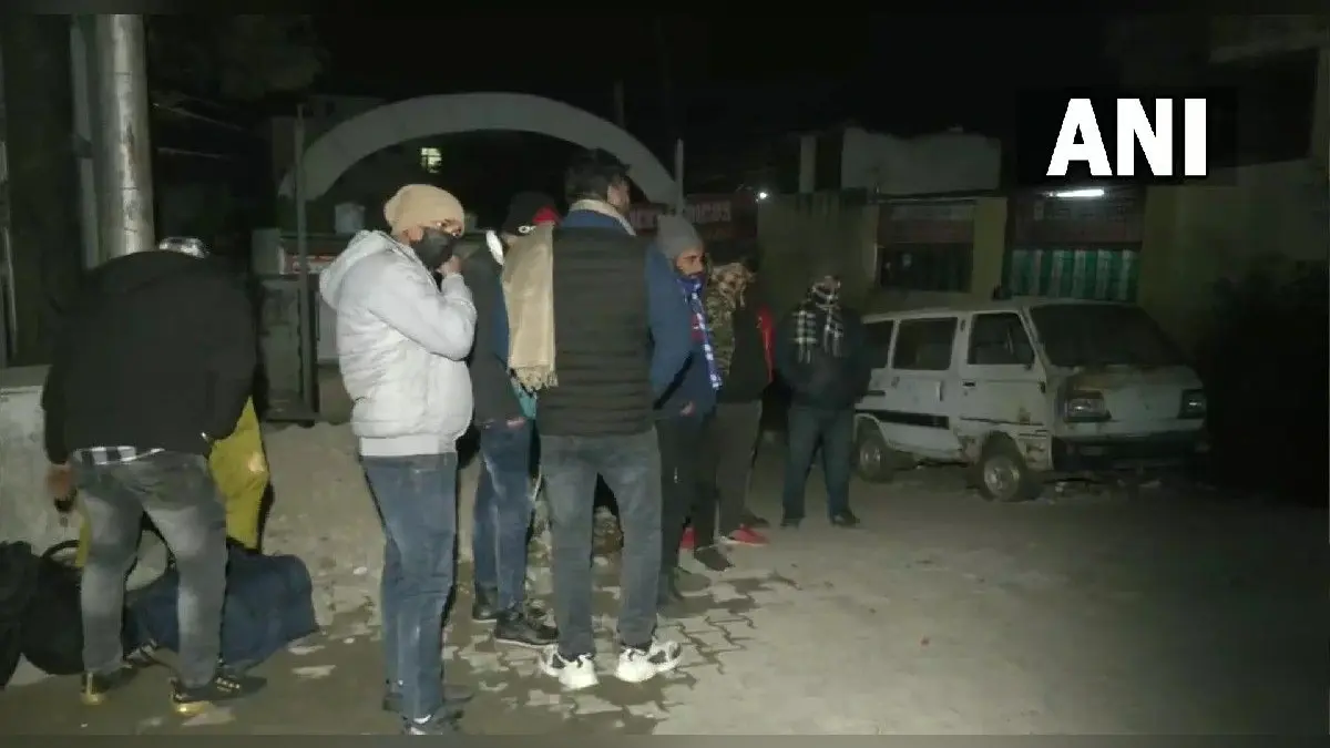 वैष्णो देवी मंदिर में भगदड़, 12 लोगों की मौत, अमित शाह ने LG मनोज सिन्हा से बात की, हेल्पलाइन नंबर जारी