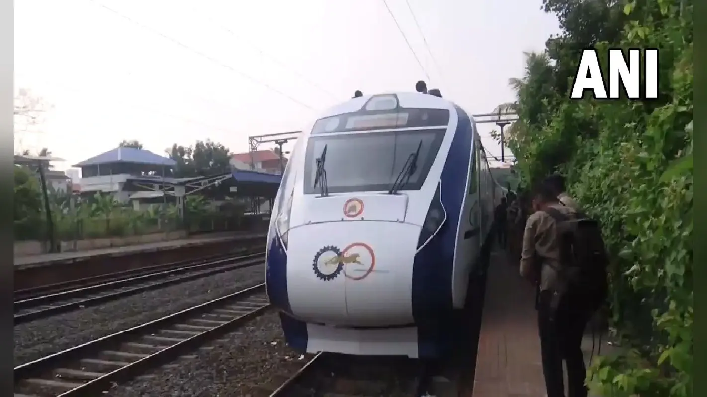 Vande Bharat Train: केरल को इस दिन मिलेगी वंदे भारत ट्रेन की सौगात, खासियत ऐसी की सफर में आ जाएगा आनंद