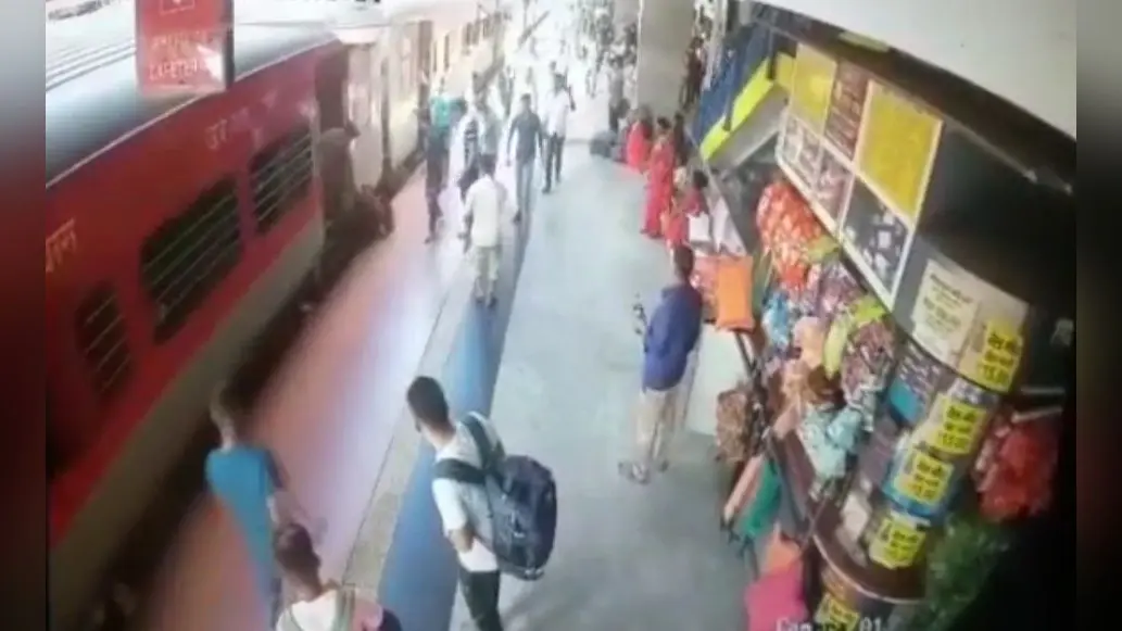 गृहकर वसूली में लापरवाही पर राजस्व निरीक्षकों के वेतन में कटौती के निर्देश, सेवा समाप्ति की दी चेतावनी