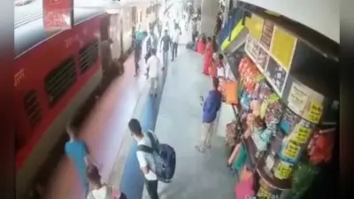गृहकर वसूली में लापरवाही पर राजस्व निरीक्षकों के वेतन में कटौती के निर्देश, सेवा समाप्ति की दी चेतावनी