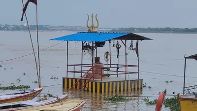 वाराणसी में मणिकर्णिका और हरिश्चंद्र घाट पर अंतिम संस्कार के स्थान में किया गया बदलाव, डोम राजा बोले…