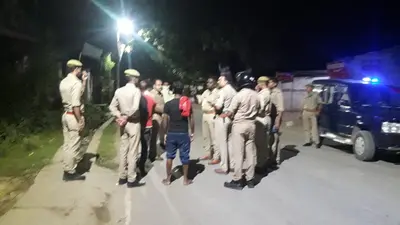 Varanasi News: मछली को लेकर विवाद में बाइक सवार बदमाशों ने दो महिलाओं को मारी गोली, हड़कंप