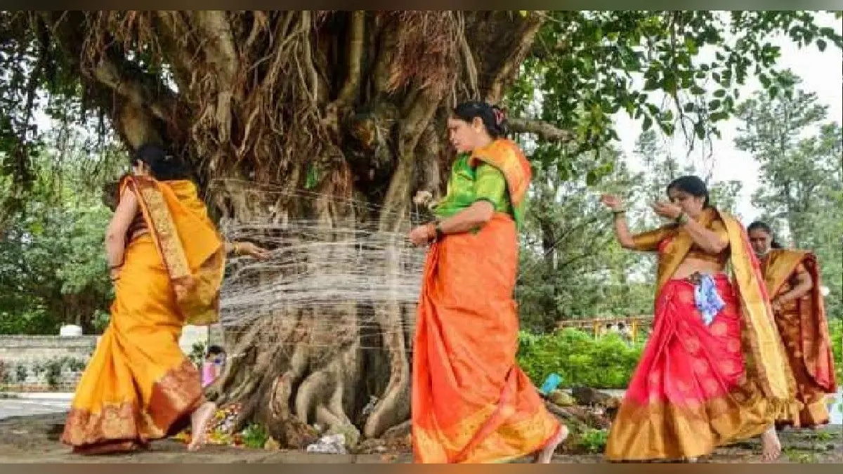 Vat Savitri Vrat 2023: इस वर्ष शोभन योग में सुहागिन करेंगी वट सावित्री का व्रत, जानें पूजा का शुभ मुहूर्त