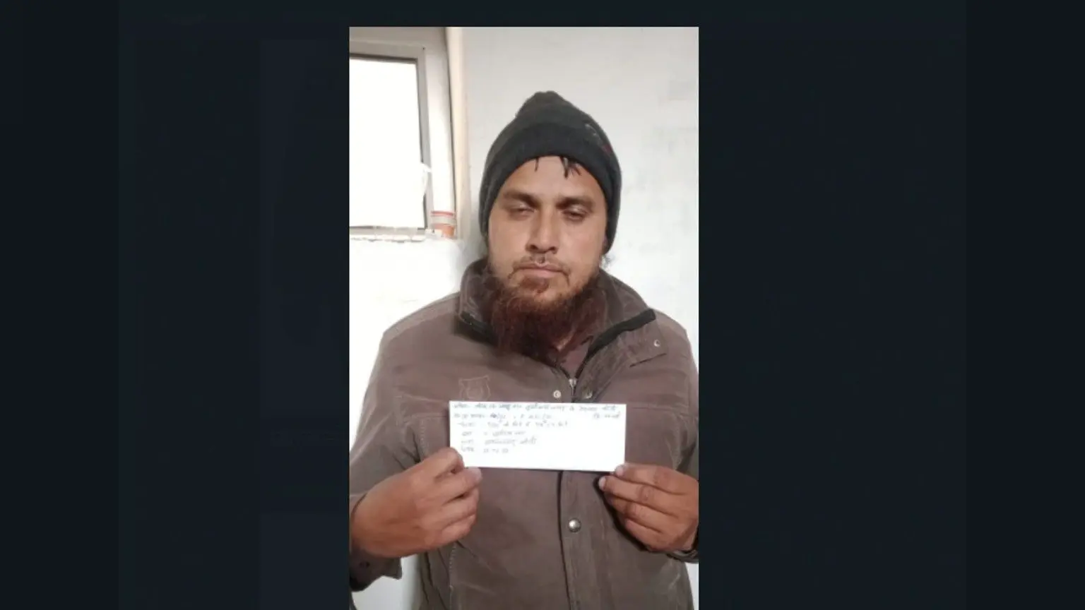 रणबीर कपूर की आंखों में यूं डूबी नजर आई आलिया भट्ट, देखें शादी की INSIDE फोटोज