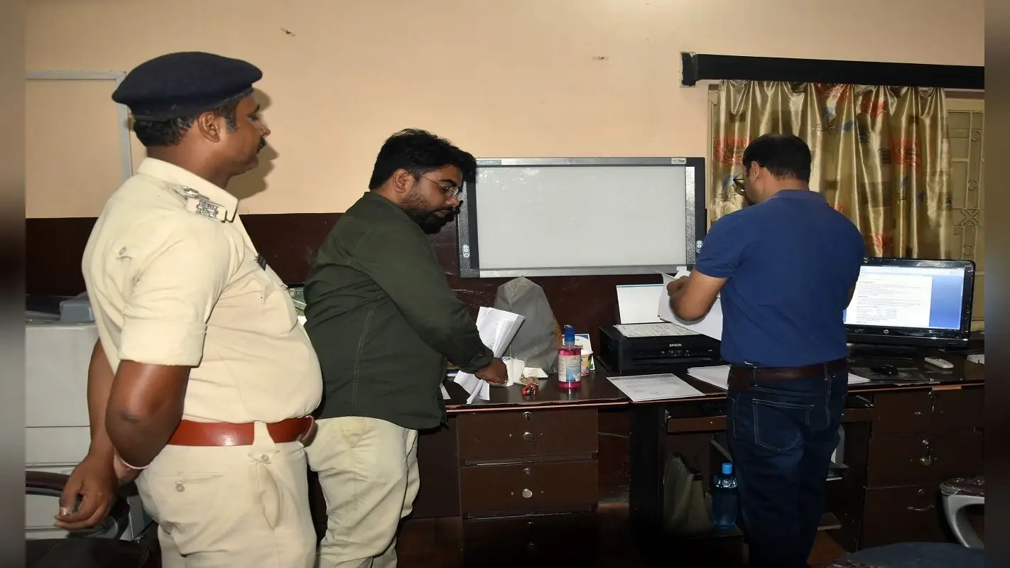 पटना: कई अल्ट्रासाउंड केंद्रों में अनट्रेंड स्टाफ, कुछ के रजिस्टर में महिलाओं के नाम दर्ज नहीं, होगी कार्रवाई