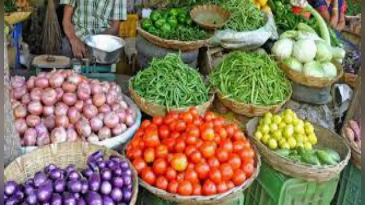 Vegetables price hike : फेस्टिव सीजन में बेकाबू हुई महंगाई, सरकार की कोशिशों के बावजूद बाजार में धमाल मचा रही हैं सब्जियां