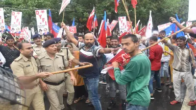 गोपालगंज में एटीएम में लगे सीसीटीवी कैमरे पर चोरों ने पोती कालिख, मशीन काट कर ले भागे 11 लाख रुपये