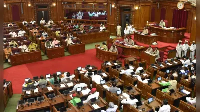 UP Assembly Monsoon Session: यूपी के लोगों ने देखी विधान सभा की कार्यवाही, अध्यक्ष सतीश महाना से की मुलाकात