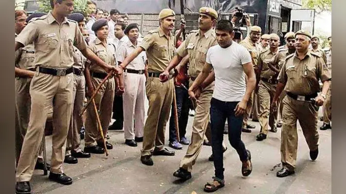 Nirbhya Case : दोषी विनय ने खेला इमोशनल दांव, कहा- ‘मुझे फांसी देने से रेप रूक जायें तो फांसी दे दो’