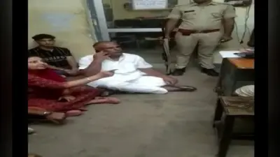 कोरोना वैक्सीन के डर से ड्रम के पीछे छिपी बुजुर्ग महिला, सोशल मीडिया पर वीडियो हुआ वायरल