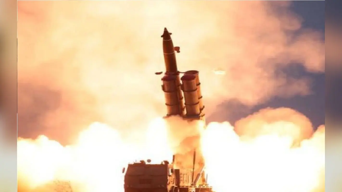 DRDO और नौसेना ने VL-SRSAM मिसाइल का किया सफल परीक्षण, खासियत ऐसी की दुश्मनों के हालत हो जायेंगे पस्त