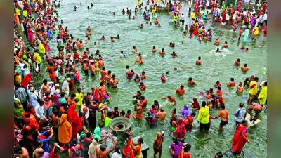 Makar Sankranti 2023: धूम-धाम से मनाया जा रहा मकर संक्रांति का पर्व, स्नान-दान का विशेष महत्व