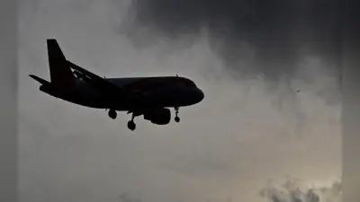अमेरिका वालमार्ट स्टोर पर विमान टकराने की धमकी देने वाला पायलट आखिर है कौन, जानें