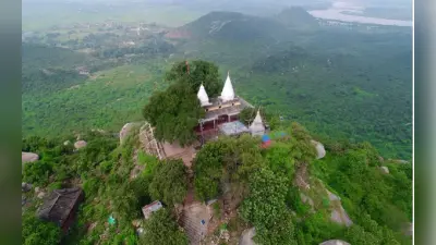 वाणावर की वादियों में मनेगा नववर्ष का जश्न, सतघरवा गुफा देखने के लिए आती है पर्यटकों की भीड़