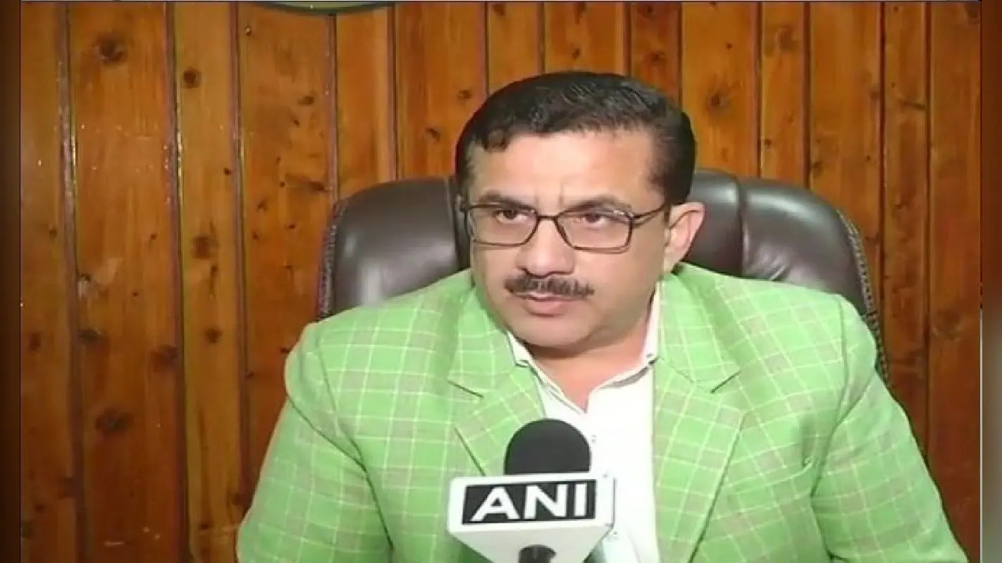 कुरान की 26 आयतों को हटाने के लिए दायर की गयी जनहित याचिका कहा, इन आयतों से बढ़ रहा है आतंकवाद