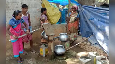 झारखंड : पश्चिमी सिंहभूम के जंतालबेड़ा में जलमीनार खराब, चापाकल पर सुबह से लगती है कतार, नहीं ले रहा कोई सुध