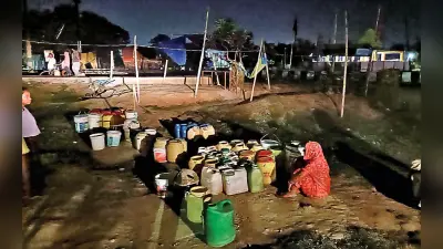 रांची के इस इलाके में पानी के लिए रतजगा करने को मजबूर हैं लोग, देखें तस्वीरें
