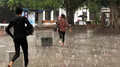 Lucknow Weather Update: लखनऊ में कैसा रहेगा आज का मौसम, खिलेगी धूप या होगी बारिश, जानें अपने शहर का हाल
