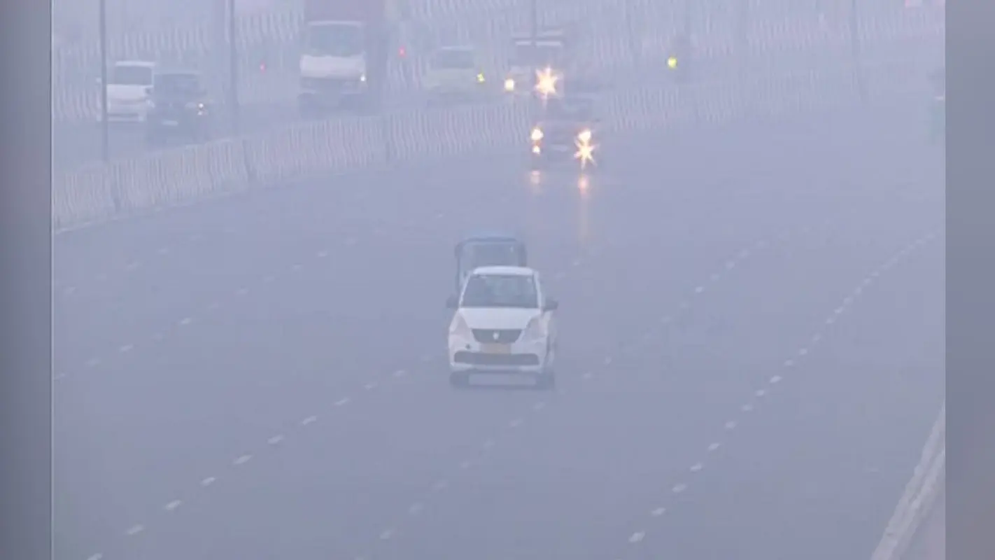 Weather Forecast: दिल्ली की हवा फिर हुई जहरीली, सांस लेना मुश्किल, AQI 315 के पार