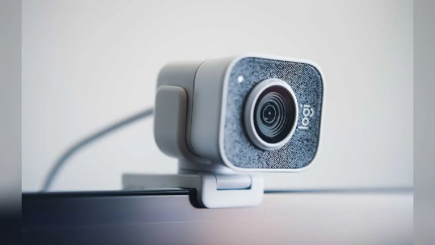 अपने स्मार्टफोन को बनाना चाहते है Webcam, तो अपनाए ये घरेलू तरीका!
