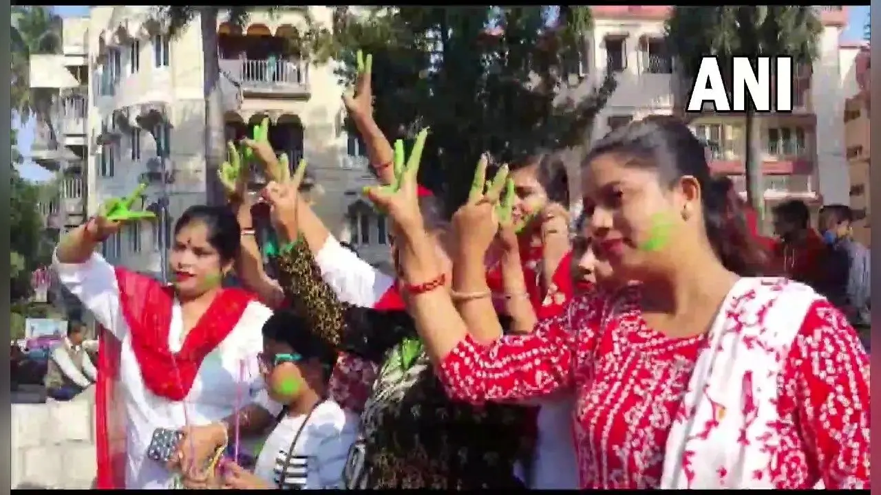 पश्चिम बंगाल स्थानीय निकाय चुनाव रिजल्ट : चारों नगर निगमों में टीएमसी की जीत, दीदी ने जताया आभार