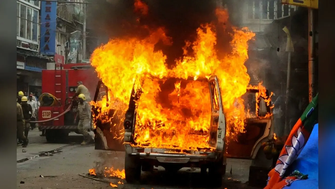 West Bengal Violence: भाजपा के नबान्न अभियान में जमकर हुई हिंसा, जनजीवन अस्त-व्यस्त