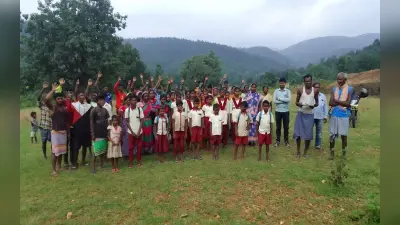 Jharkhand: खतियान के अनुसार ऑनलाइन जाति प्रमाण पत्र बनाने में हो रही समस्या, ग्रामीणों में रोष