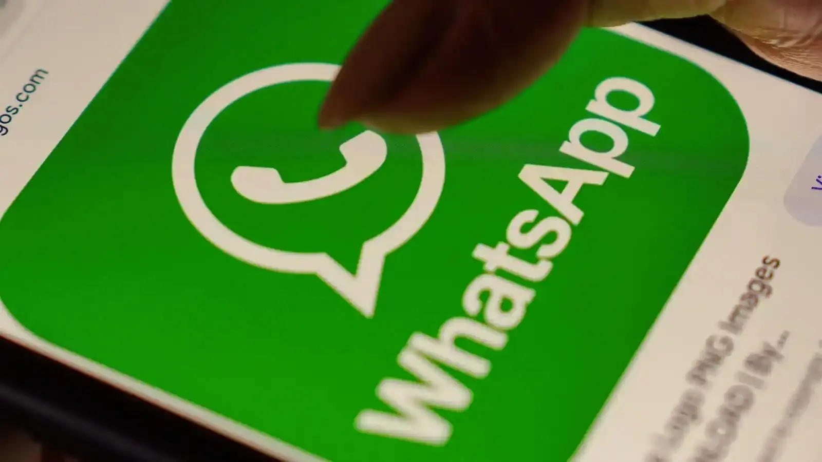 WhatsApp पर बदलेगा चैट करने का अंदाज, iPhone यूजर्स को मिलेगा नये इंटरफेस के साथ फ्रेश बटन