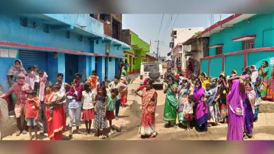 बोकारो के गोमिया में ट्रैक्टर पलटने से दो की मौत, गांव के बीच में हुई घटना