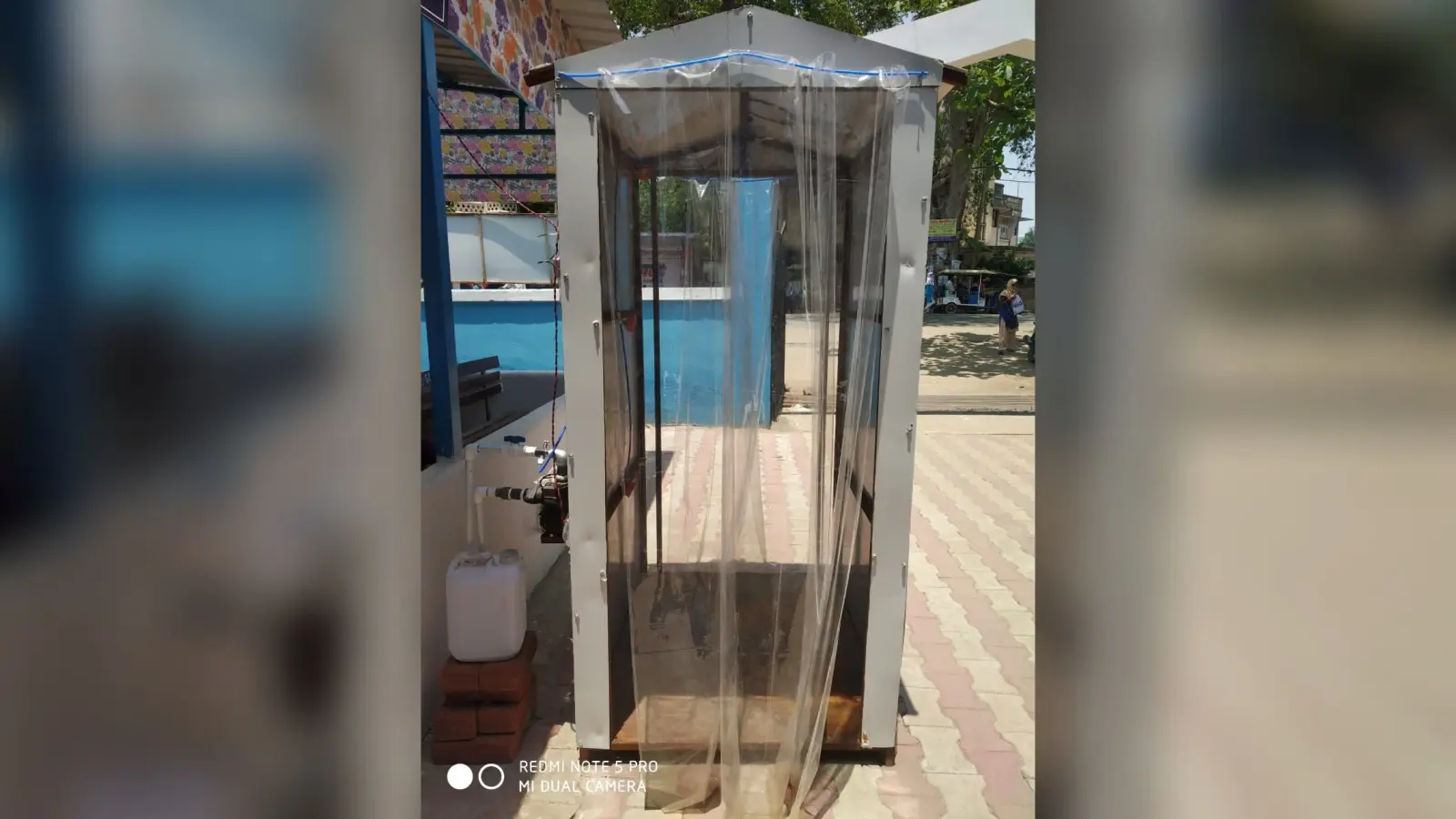 जुगाड़ तकनीक से बनी सेनिटाइजिंग मशीन