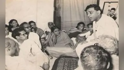 राष्ट्रकवि दिनकर की जयंती : -‘‘पापी है जो देवता समान दिखता है…जैसी पंक्तियों से दिनकर ने सत्ता को लताड़ा