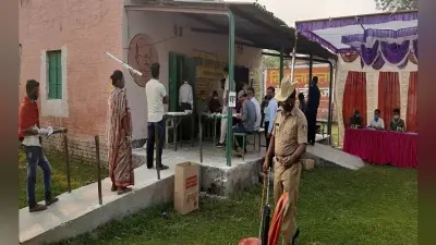 बिहार पंचायत चुनाव : वोटरों को पोलिंग सेंटर पर लगायी जाएगी कोरोना वैक्सीन, स्वास्थ्य विभाग की तैयारी जोरों पर