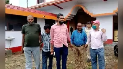 बिहार के मोतिहारी में ग्रामीण कार्य विभाग के इंजीनियर व डाटा ऑपरेटर रिश्वत लेते गिरफ्तार, विजिलेंस टीम ने रंगे हाथो दबोचा