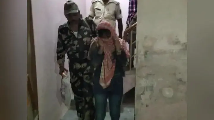 किराए के मकान में चल रहा था सेक्स रैकेट, पुलिस पहुंची तो 6 लड़के-लड़कियां भागे