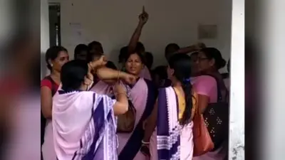 मानदेय को लेकर नौबतपुर रेफरल अस्पताल में आशा कार्यकर्ताओं का हंगामा
