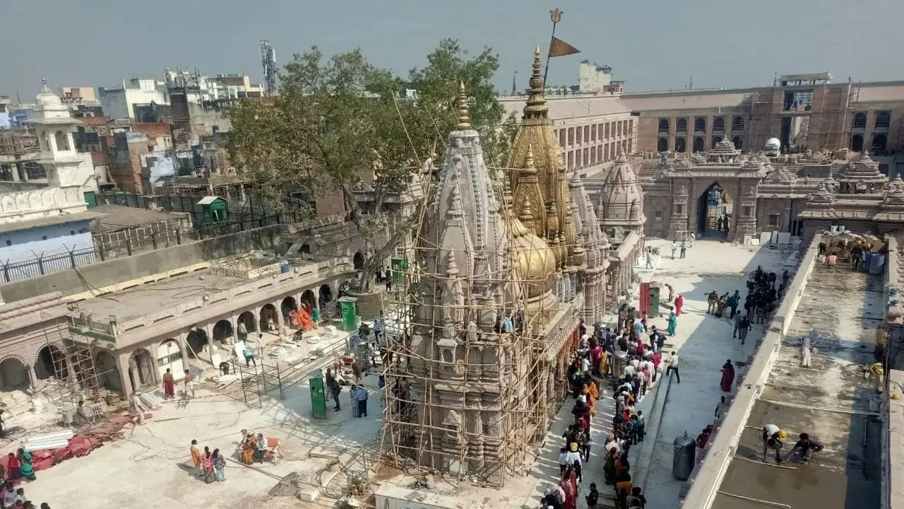 काशी विश्वनाथ कॉरिडोर के उद्घाटन पर 7 लाख घरों में भेजी जाएगी खास मिठाई, 600 हलवाई बनाने में जुटे