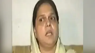 ऋचा दुबे को सुप्रीम कोर्ट से नहीं मिली राहत, 7 दिनों के अंदर आत्मसमर्पण करने का आदेश