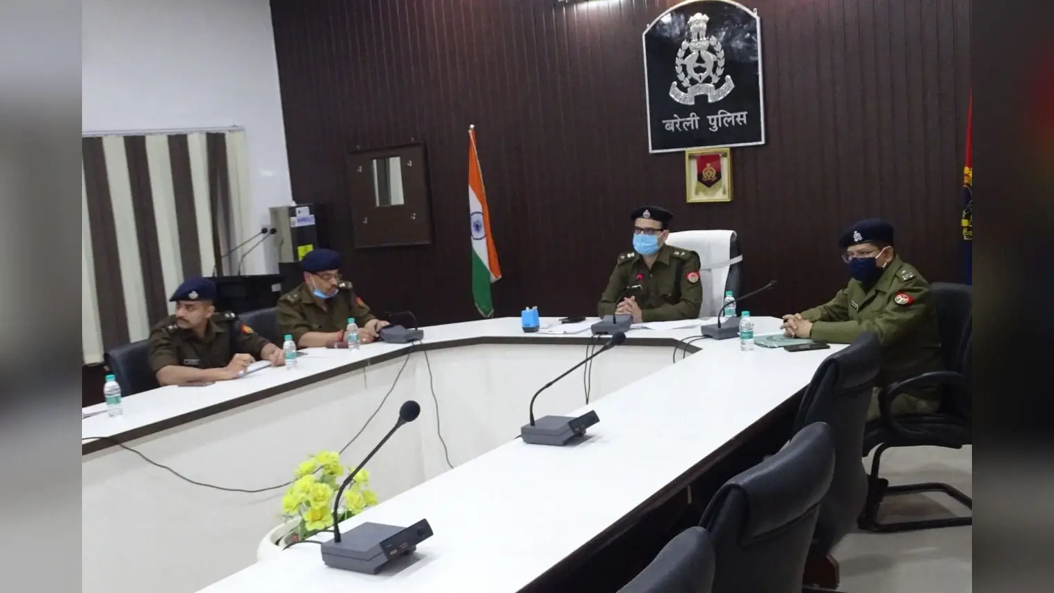Bareilly News: एसएसपी ने गोकशी मामले में चार सिपाहियों को किया लाइन हाजिर, कहा- आरोपियों की जब्त करें संपत्ति