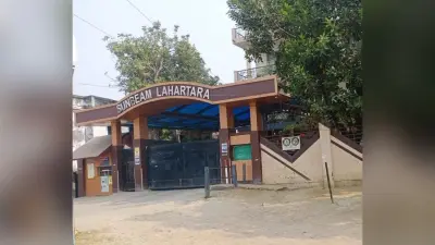 Varanasi News: सनबीम स्कूल के खिलाफ अभिभावकों ने खोला मोर्चा, बोले- आरोपी को दी जाए फांसी और प्रिंसिपल…