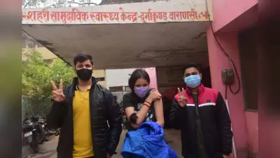 वाराणसी में 15 से 18 साल तक के बच्चों का वैक्सीनेशन शुरू, स्टूडेंट्स बोले- थैंक यू मोदी जी
