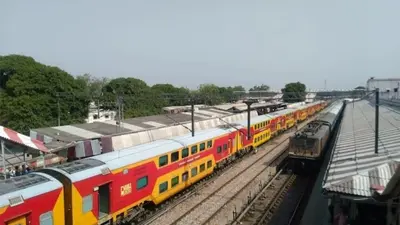 Bareilly News: बरेली में ट्रेन की चपेट में आने से महिला के दोनों हाथ कटे, सामने आयी यह बड़ी वजह