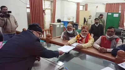 UP Chunav 2022: अलीगढ़ में रिकॉर्ड नामांकन, 24 ने भरे पर्चे, 14 ने लिए नामांकन पत्र