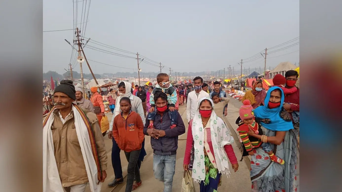 मौनी अमावस्या को लेकर प्रयागराज पहुंचने लगे श्रद्धालु, मंडल आयुक्त ने तैयारियों को लेकर की समीक्षा