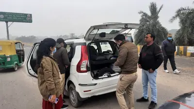 अलीगढ़ में पुलिस ने जब्त किए 48.86 लाख, चुनाव के दौरान पैसों के साथ रखें ये डाक्यूमेंट्स