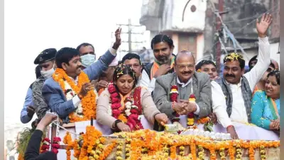 UP Election 2022 : BMW और इनोवा जैसी लग्जरी गाड़ियों के शौकीन हैं ‘नंदी’, रखते हैं राइफल और रिवॉल्वर