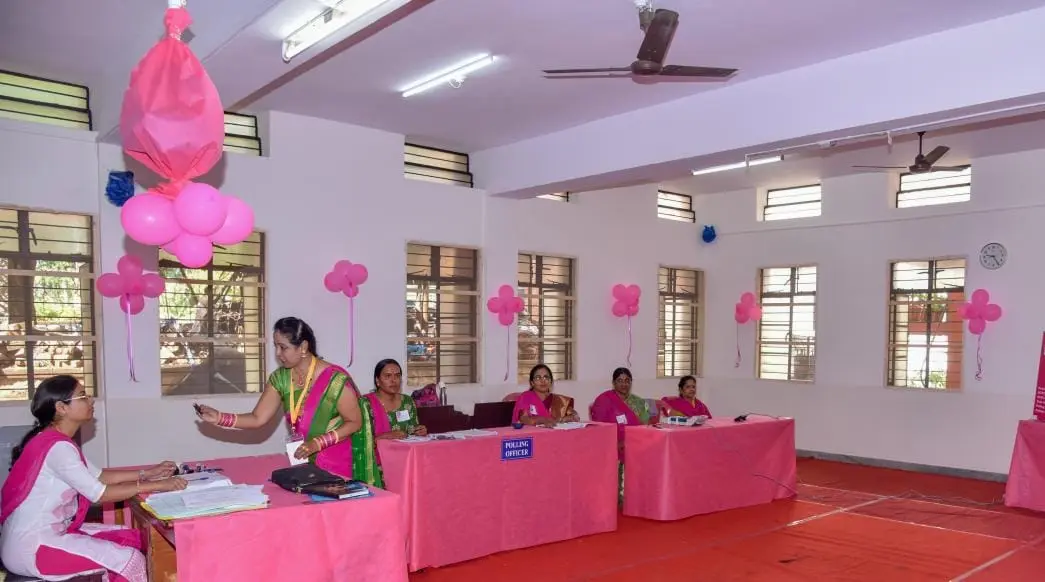 UP Election 2022: अलीगढ़ में इस बार पिंक बूथ पर मतदान करेंगी महिलाएं, 35 बूथ तैयार