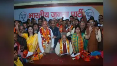 कानपुर में कांग्रेस को बड़ा झटका, शहर कांग्रेस कमेटी अध्यक्ष और दक्षिण जिलाध्यक्ष ने दिया इस्तीफा