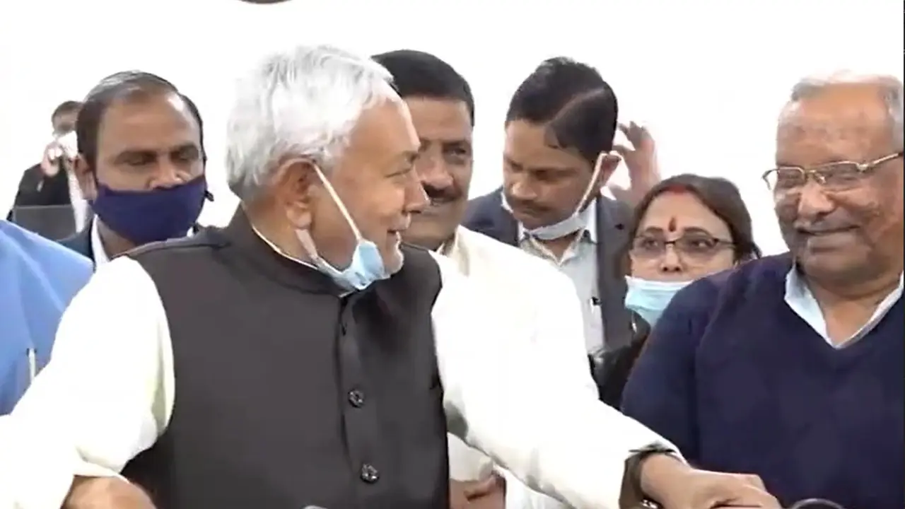 Chara Ghotala: लालू पर किस राजद नेता ने किया था केस? इशारे में बोले नीतीश, तारकिशोर ने बता दिया नाम…