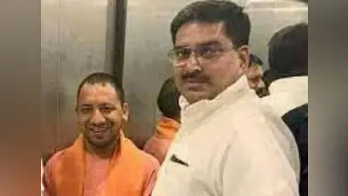 बीजेपी प्रत्याशी मयंकेश्वर शरण सिंह के खिलाफ चुनाव आयोग की कार्रवाई, 24 घंटे तक नहीं कर पाएंगे प्रचार